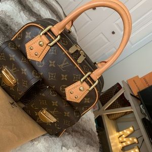 💯 Authentic❤️Stunning❤️LV Monogram Manhattan PM